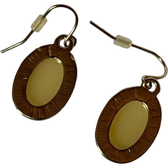 Elegant Cream and Gold-Tone Dangle Drop Earrings - Picture 6 of 7